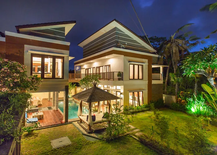 Club Corner By Nagisa Bali Villa *